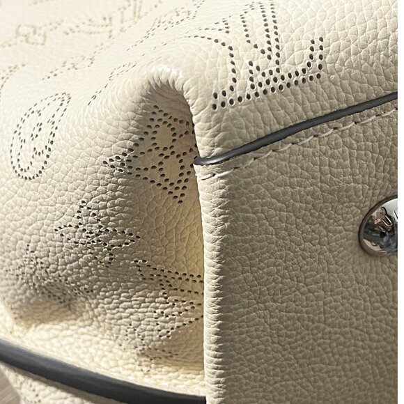 Authentic Louis Vuitton Monogram Carmel Hobo Mahina Leather Shoulder Tote Bag - Picture 15 of 16